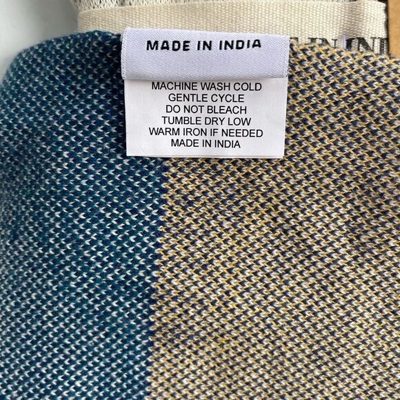 BABY BLANKET & BIB SET HANUKKAH IVORY & BLUE NWT - Picture 8 of 8